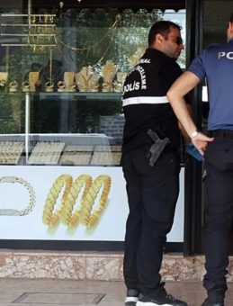 600 Bin TL’lik Bilezik Hırsızlığı: Takipteki Zanlı Yakalandı!