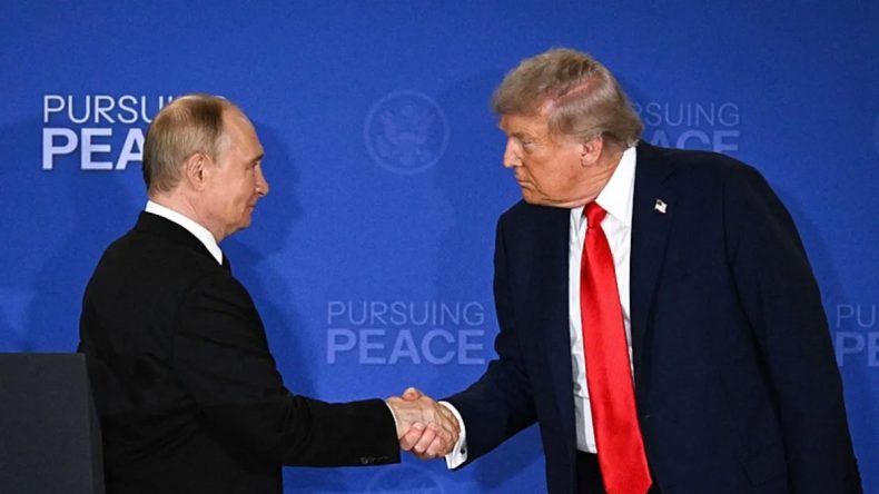 ABD Başkanı Donald Trump: Putin ile görüştüm, üçlü zirve planlıyoruz