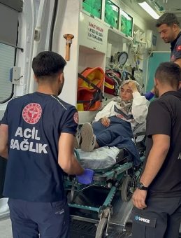 Adıyaman'da Feci Kaza! Yolcu Minibüsü Elektrik Direğine Çarptı: Çok Sayıda Yaralı Var
