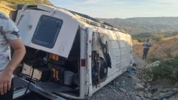 Adıyaman'da Korkunç Kaza! Tarım İşçilerini Taşıyan Minibüs Devrildi: 19 Yaralı