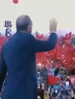 AK Parti 24 Yaşında: Bakan Yerlikaya'nın Mesajı