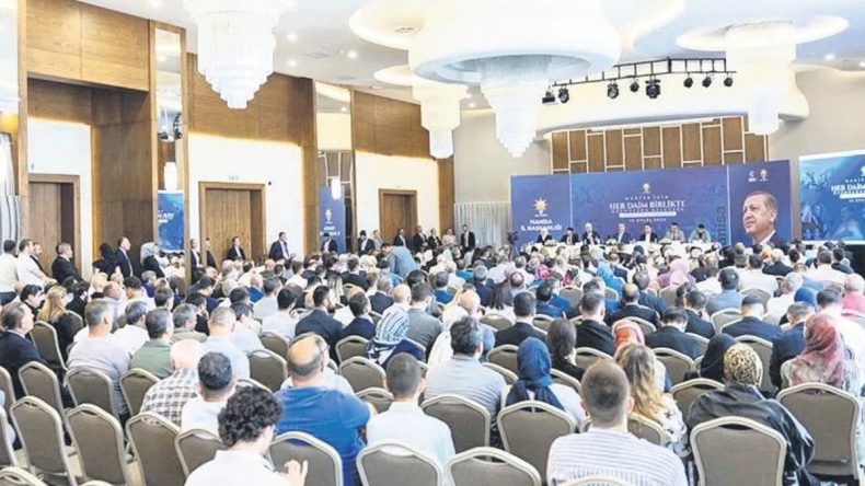 AK Parti Ağustos’ta Sahada Olacak