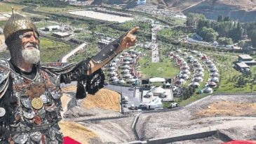Alparslan&rsquo;ın Torunları Malazgirt&rsquo;te Otağı Kurdu