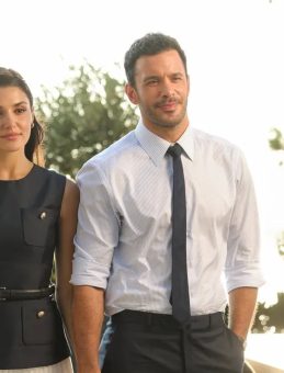&apos;Aşk ve Gözyaşı&apos; ilk tanıtımıyla büyük yankı uyandırdı: Meyra ve Selim&apos;in fırtınalı aşkı Eylül&apos;de ATV&apos;de!