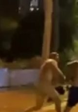 Antalya'da Ruslar Arasında Tekme ve Yumruklu Kavga Anbean Kaydedildi!