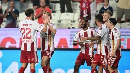 Antalyaspor Evinde Zaferi Elde Etti!