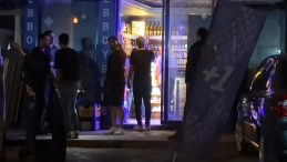 Araçla Gelen Şüpheliler, Büfeye Silahla Ateş Açtı