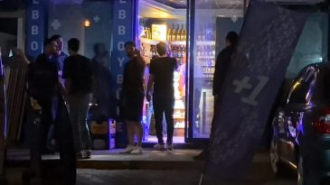 Ara&ccedil;la Gelen Ş&uuml;pheliler, B&uuml;feye Silahla Ateş A&ccedil;tı