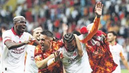 Aslolan Kulüpler, Futbolcular Geçici