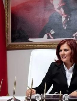 Aydın Büyükşehir Belediye Başkanı Özlem Çerçioğlu CHP'den İstifa Etti! Özlem Çerçioğlu Kimdir, Neden Ayrıldı?