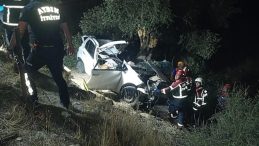 Aydın'da Feci Kaza! Otomobil Zeytinliğe Savruldu: Ölü ve Yaralı Var