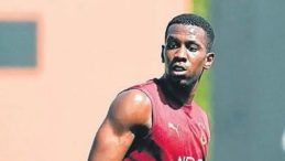 Ayrılık Sırası Carlos Cuesta'da
