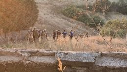 Bah&ccedil;eşehir'de Korkun&ccedil; Olay: Eşini Vurdu, Ardından Kendi Kafasına Silah Dayadı!