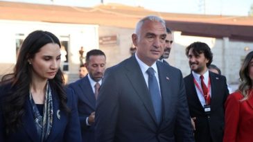 Bakan Ersoy: Hacı Bekt&acirc;ş-ı Vel&icirc; Derg&acirc;hı Yazma Eser Koleksiyonu Tamamlandı