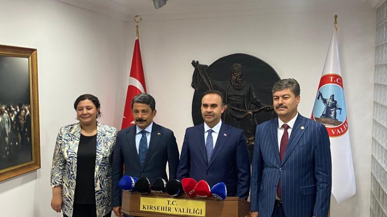 Bakan Kacır: OSB’ler Türk Sanayisinin Omurgası Niteliğinde