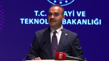 Bakan Kacır: &Uuml;retimi ve istihdamı Anadolu'nun d&ouml;rt bir k&ouml;şesine yayıyoruz