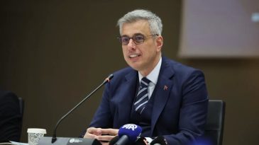 Bakan Memişoğlu: Gazlı İ&ccedil;ecekler ve Şekerli Gıdalar &Uuml;zerine Yeni D&uuml;zenlemeler Geliyor