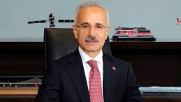 Bakan Uraloğlu, Afet Konutlarına Erişimi Sağlayacak Yol Çalışmalarının Çoğunluğunun Tamamlandığını Duyurdu