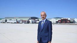 Bakan Uraloğlu’ndan Uyarı: Uçaklarda Powerbank Tehlikesine Dikkat!