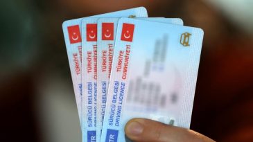 Bakan Yerlikaya Duyurdu: Eski Tip S&uuml;r&uuml;c&uuml; Belgelerinin Yenilenme S&uuml;resi Uzatıldı