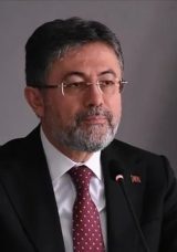 Bakan Yumaklı Orman Yangınlarındaki Son Durumu A&ccedil;ıkladı: M&uuml;cadelemiz S&uuml;r&uuml;yor