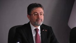 Bakan Yumaklı Orman Yangınlarındaki Son Durumu Açıkladı: Mücadelemiz Sürüyor
