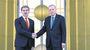 Barış ve kalkınma i&ccedil;in omuz omuza