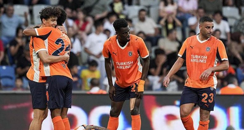 Başakşehir Evinde Sürprize İzin Vermedi! Play-off'a Yükseldi