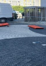 Başakşehir'de Korkun&ccedil; Kaza: Kamyonet Kaldırımda Bekleyenlere &Ccedil;arptı, 4'&uuml; &Ccedil;ocuk 5 Yaralı