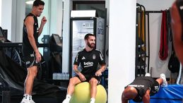 Beşiktaş, İkinci Antrenmanını Salonda Gerçekleştirdi