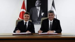 Beşiktaş Rıdvan Yılmaz'ı Duyurdu