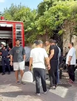 Beşiktaş'ta 5 Katlı Binada Şiddetli Yangın! Karı Koca Dumandan Etkilendi