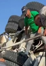 Beton Mikseri Ara&ccedil; &Uuml;zerine Devrildi: 6 Kişi Yaralandı!