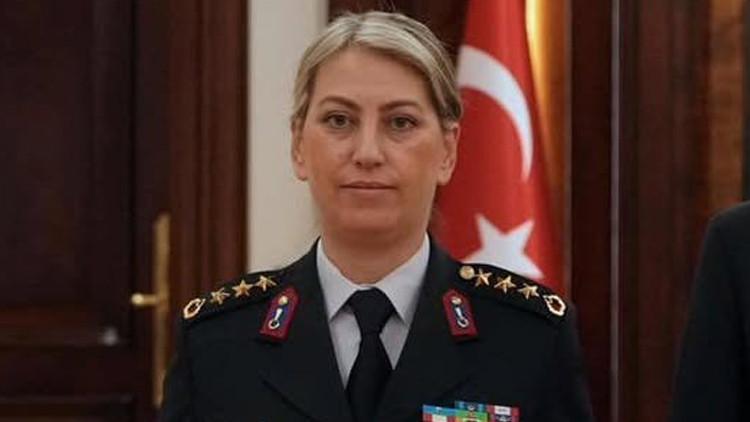 Bir İlk Gerçekleşti! Gülden Mat Şakir Tarihe Geçmeyi Başardı