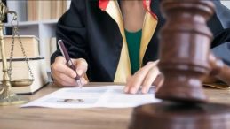 Bir Karış Boyunla Ne Davalar A&ccedil;ıyorsun S&ouml;z&uuml; Davalık Oldu! Mahkeme Hakaretten Ceza Verdi&hellip; Yargıtay Kararı Bozdu&hellip;