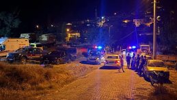 Boşanmak İsteyen Eşini Katletti