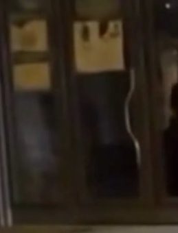 Caminin Kapısını Kırıp İntihara Kalkışan Kadın Gözaltına Alındı