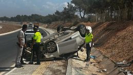 Çalıntı Araçla Takla Attılar: 4 Yaralı