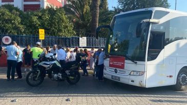 &Ccedil;er&ccedil;ioğlu'nun Yokluğunda CHP'den Taşımalı Miting