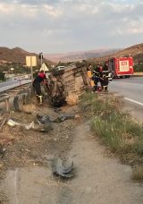 Cenaze Yolunda Feci Kaza: 1 &Ouml;l&uuml;, 1 Yaralı