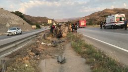 Cenaze Yolunda Feci Kaza: 1 Ölü, 1 Yaralı