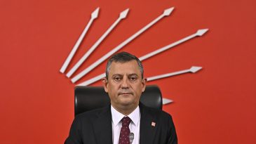 CHP Genel Başkanı &Ouml;zg&uuml;r &Ouml;zel, Kırşehir'de: 'Kim iyi hizmet ederse ona oy verecekler'