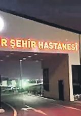 Cinnet Ge&ccedil;iren Anne İki &Ccedil;ocuğunu Yaraladı