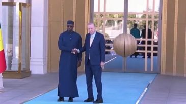 Cumhurbaşkanı Erdoğan, Senegal Başbakanı Sonko'yu Resmi T&ouml;renle Karşıladı