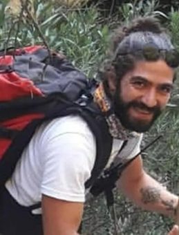 Denize atladı boynu kırıldı