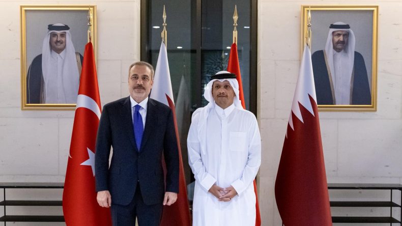 Dışişleri Bakanı Hakan Fidan, Katar Başbakanı El Sani ile Görüştü