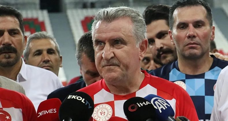 Diyarbakır'da "Gösteri Maçı"nda Bakan Bak'tan "Terörsüz Türkiye" Mesajı