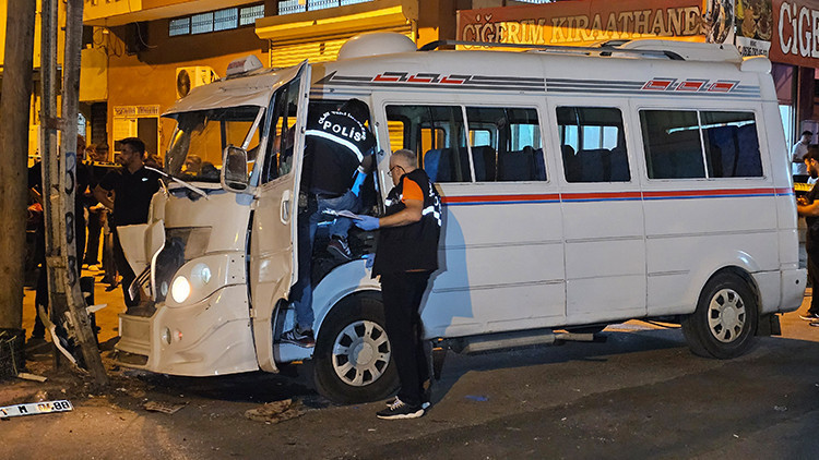 Dolmuş Şoförü Silahlı Saldırıda Hayatını Kaybetti