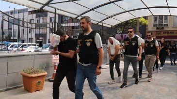 Dubl&ouml;r Kullanarak 10 Milyon TL'lik Vurgun Yaptılar: 5 Tutuklama