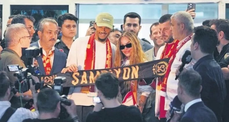 Dünya Aslan’ı izledi